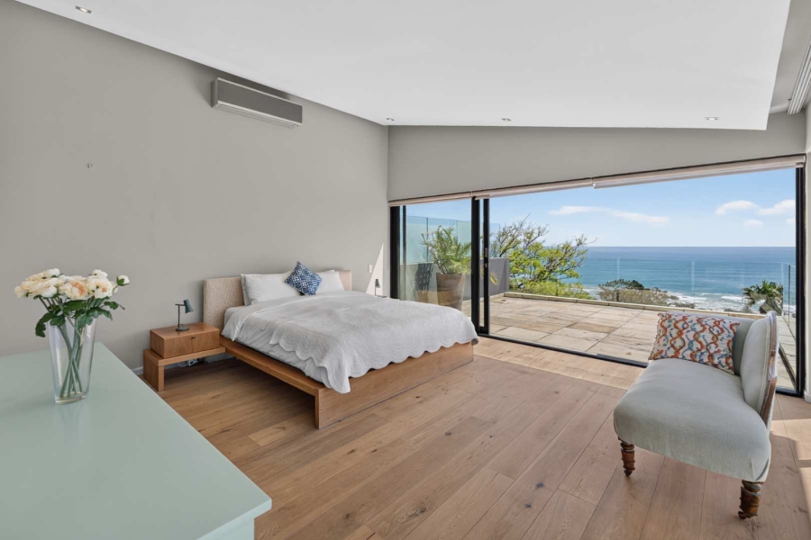 5 Bedroom Property for Sale in Camps Bay Western Cape